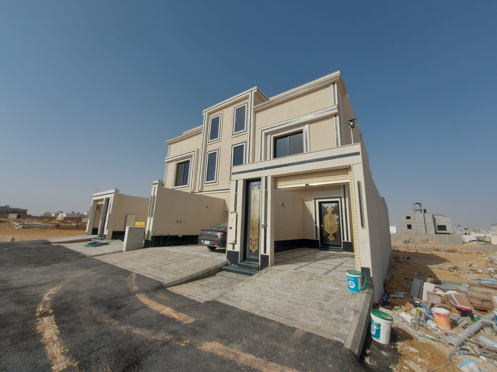 دور أول - الرياض/ظهرة نمار - لوحة 3 - 1098